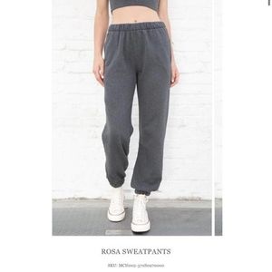 Brandy Melville Rosa Joggers Sweatpants